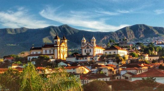 Vista de uma cidade historica em Minas Gerais - Melhores Pousadas Brasil