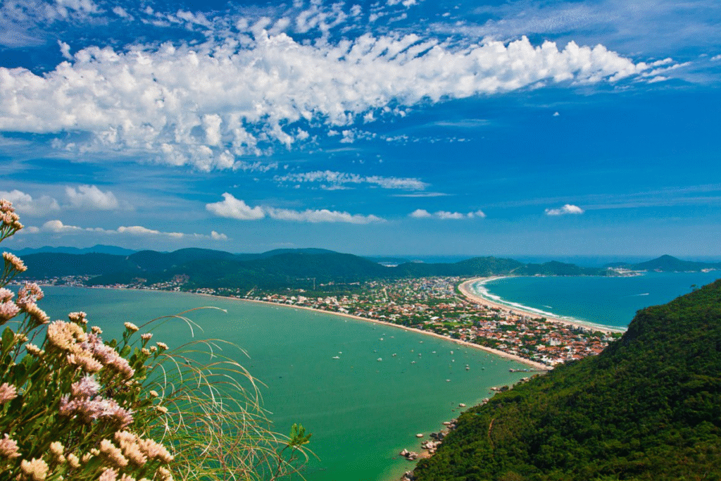 Bombinhas, SC - Melhores Pousadas Brasil