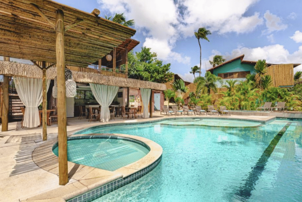 Vista da piscina Pousada Vila Gostoso - Melhores Pousadas Brasil